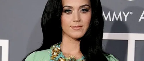 Katy Perry, acuzată de hărțuire sexuală: Cântăreața ar fi încercat să sărute forțat o femeie