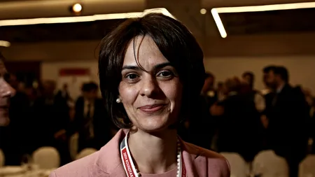 Cine este Delia Velculescu, posibila propunere de premier tehnocrat a lui Nicușor Dan. Vine de la FMI și are o imagine controversată pentru rolul jucat în criza Greciei. Presa elenă a botezat-o „Draculescu”