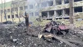 Armata rusă scoate cadavrele din Mariupol în camioane cu inscripția „ajutor umanitar”