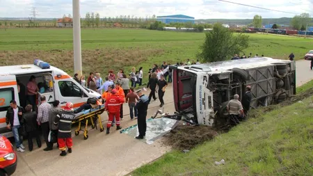 Un autocar cu turiști ucraineni s-a răsturnat într-o comună brăileană