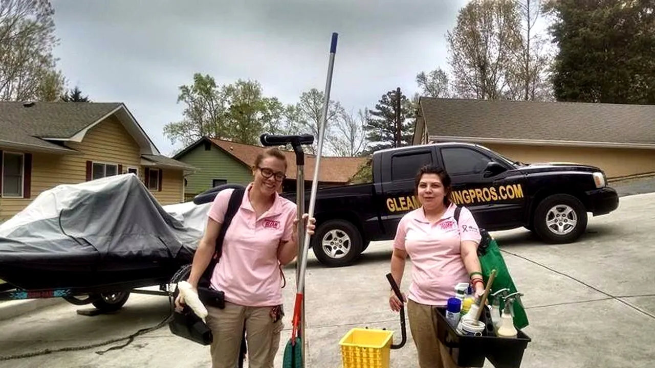 O companie oferă servicii gratuite de curățenie femeilor bolnave de cancer