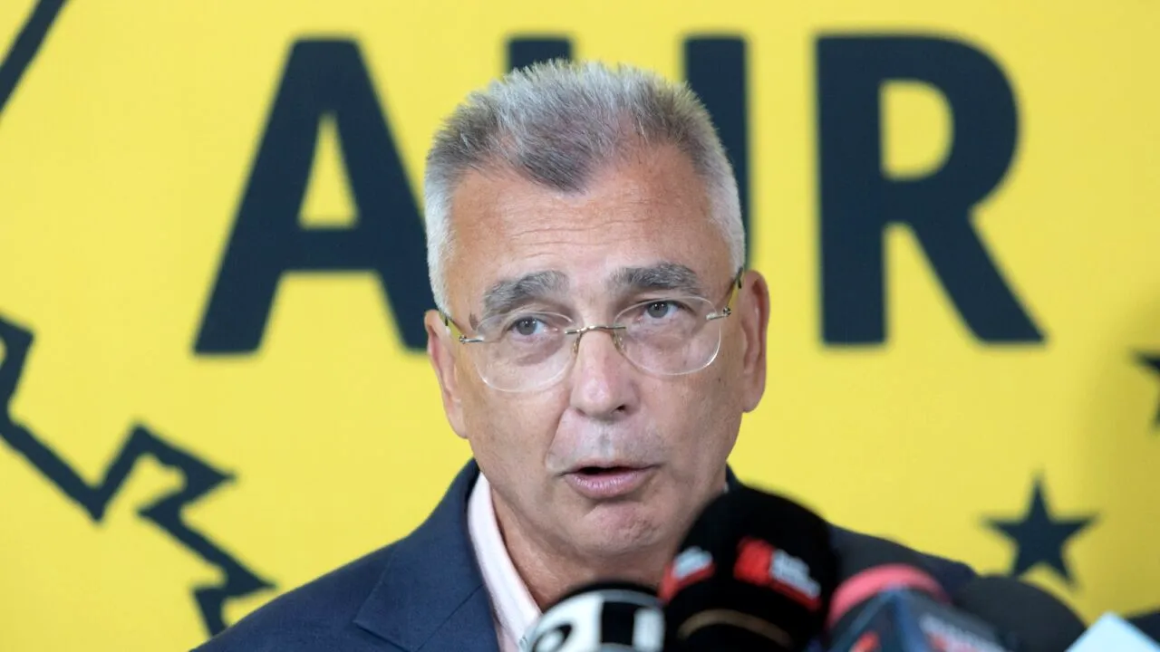 Petrișor Peiu anunță că parlamentarii AUR vor depune o nouă MOȚIUNE de cenzură împotriva Guvernului Bolojan