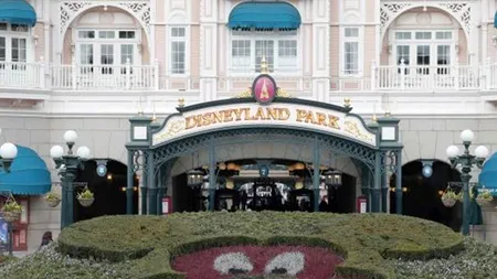 Bărbat cu două arme și un Coran, arestat în Disneyland Paris