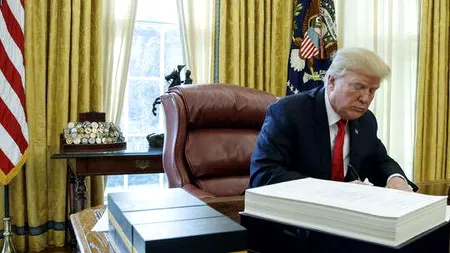 Donald Trump a promulgat Legea de reformare a sistemului fiscal, cea mai importantă realizare din mandatul lui