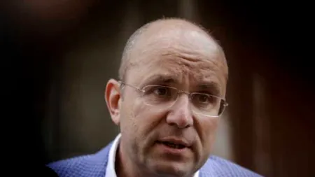 Cozmin Gușă, concluzii după alegerile parlamentare: ”Se va forța un guvern slab, care se va consuma rapid și va defila sub bagheta lui Iohannis”