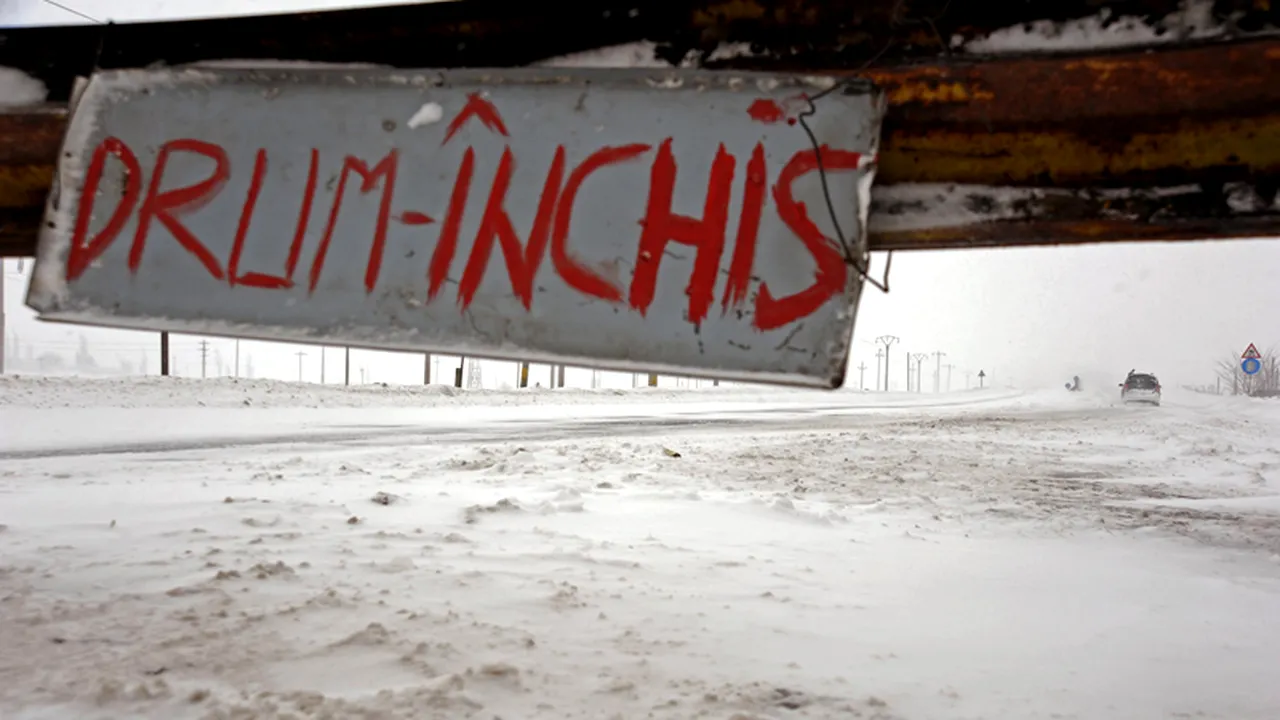 Doi turiști, blocați pe un perete muntos din Bucegi. Salvamontiștii încearcă să îi salveze