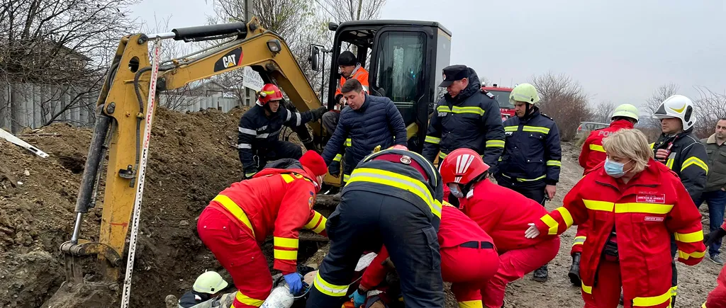 Imagini dramatice. Un muncitor a murit în Prahova după ce un mal de pământ s-a surpat peste el