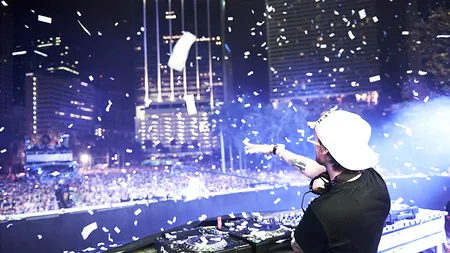 Moment emoționant în Utrecht. O biserică a bătut clopotele în ritmul unor piese Avicii. VIDEO