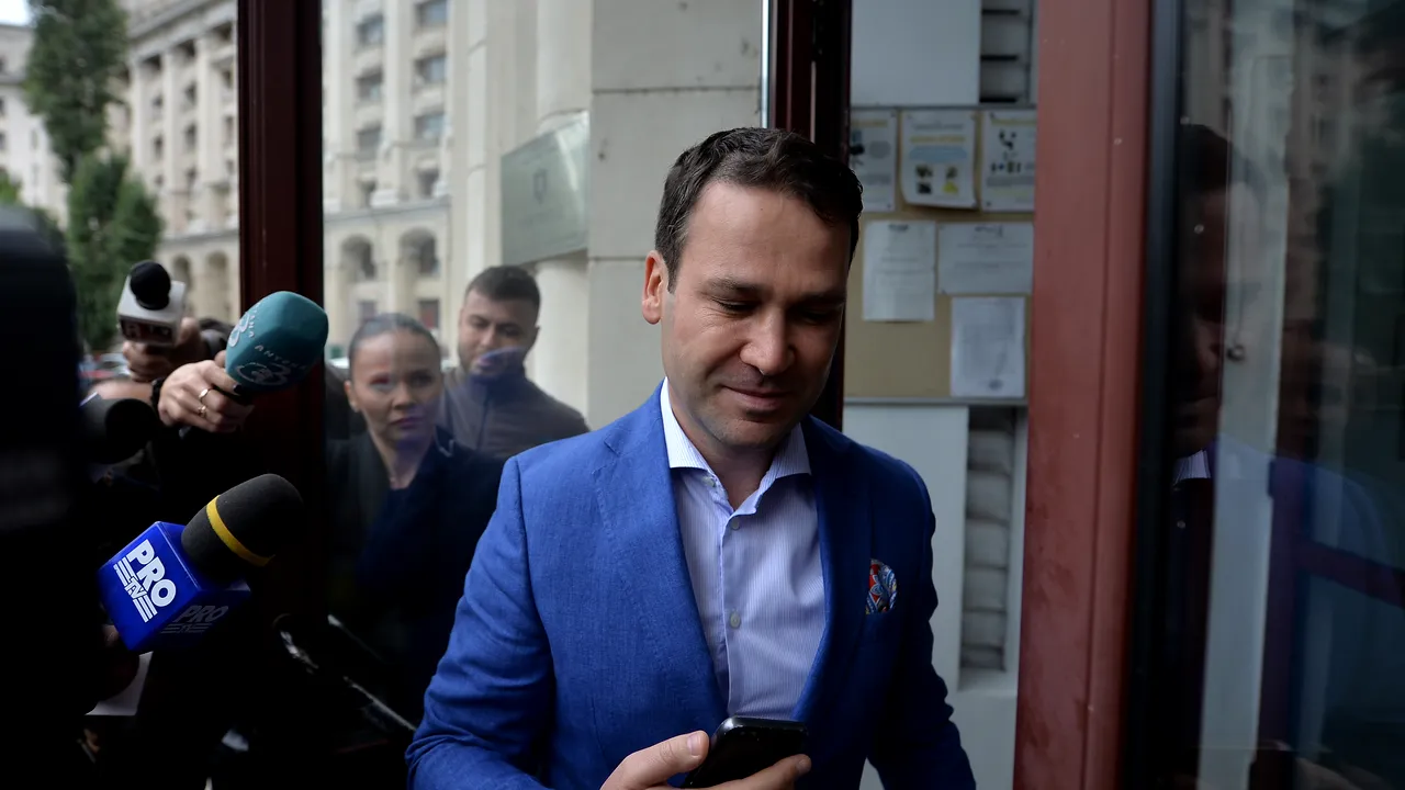 Primarul Negoiță, explicații după ce unor angajați ai Primăriei le-a scăzut venitul net: PSD nu a promis că nu vor scădea salariile