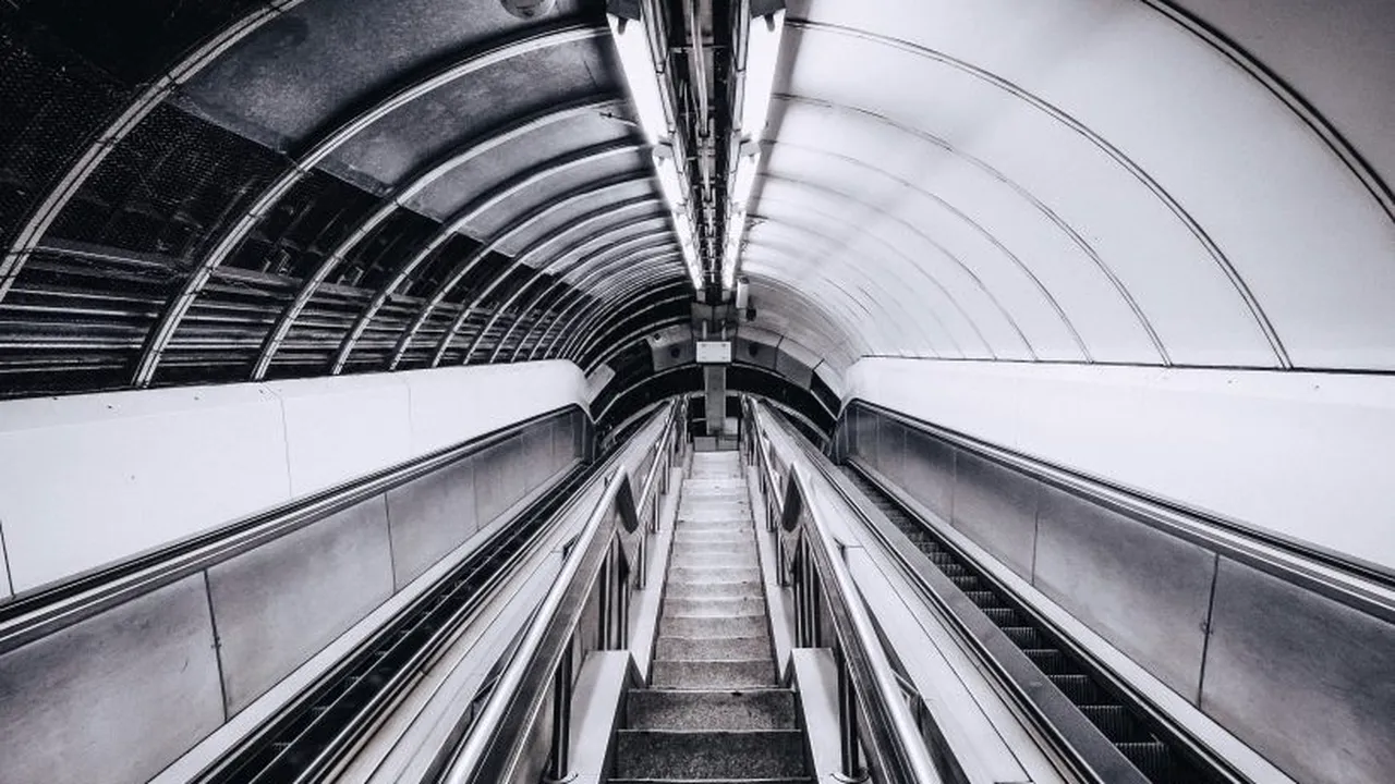 COMUNITATEA LATINĂ. Criza coronavirusului amenință că va anula ascensiunea comunității latino-americane la stabilitatea financiară. „84% dintre hispanicii din Statele Unite nu au locuri de muncă care să le permită să rămână acasă