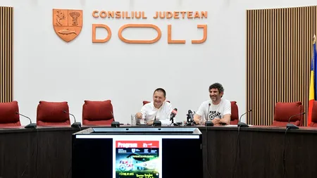 Festivalul de Artă „Film în Sat” - Cernătești, Dolj, ediția a II-a | Actorul Toma Cuzin a prezentat artiștii și noutățile proiectului cultural