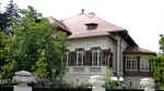 Partidul lui Dan Voiculescu rămâne fără sediul de lângă Arcul de Triumf. Cum s-a ajuns aici