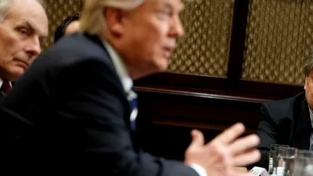 Noi probleme pentru Trump: Fostul consilier Steve Bannon, convocat la o instanță federală în cadrul investigației privind contactele cu Rusia