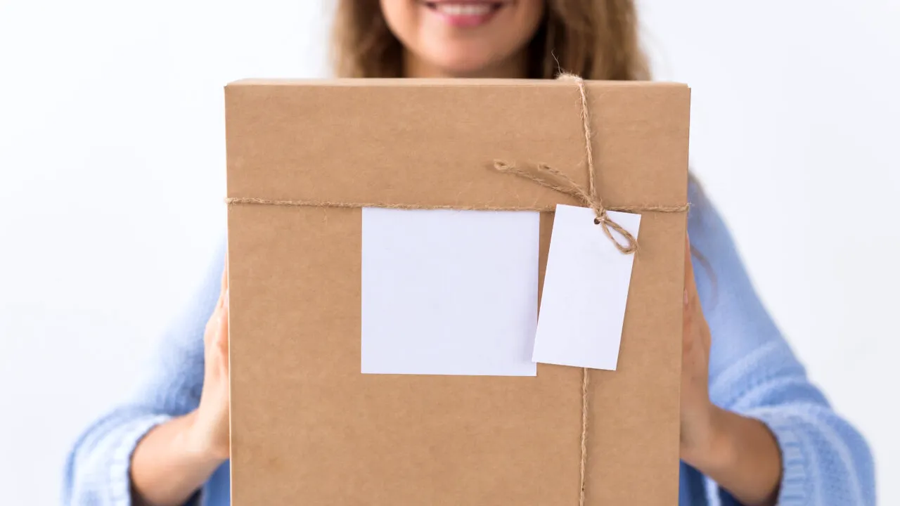 O femeie și-a comandat un tricou de 23 de lei de pe un site chinezesc, folosit de mulți români. Ce a primit, de fapt