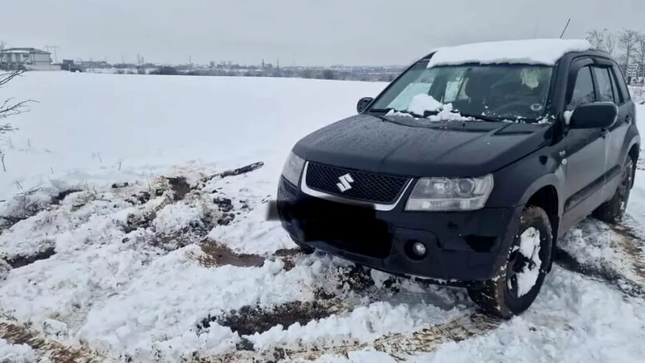 Gestul unui șofer s-a viralizat pe rețele de socializare: „I-am scos mașina din șanț unde a părăsit-o”