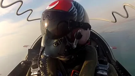 Doi oameni au murit după ce un avion militar s-a prăbușit în Turcia