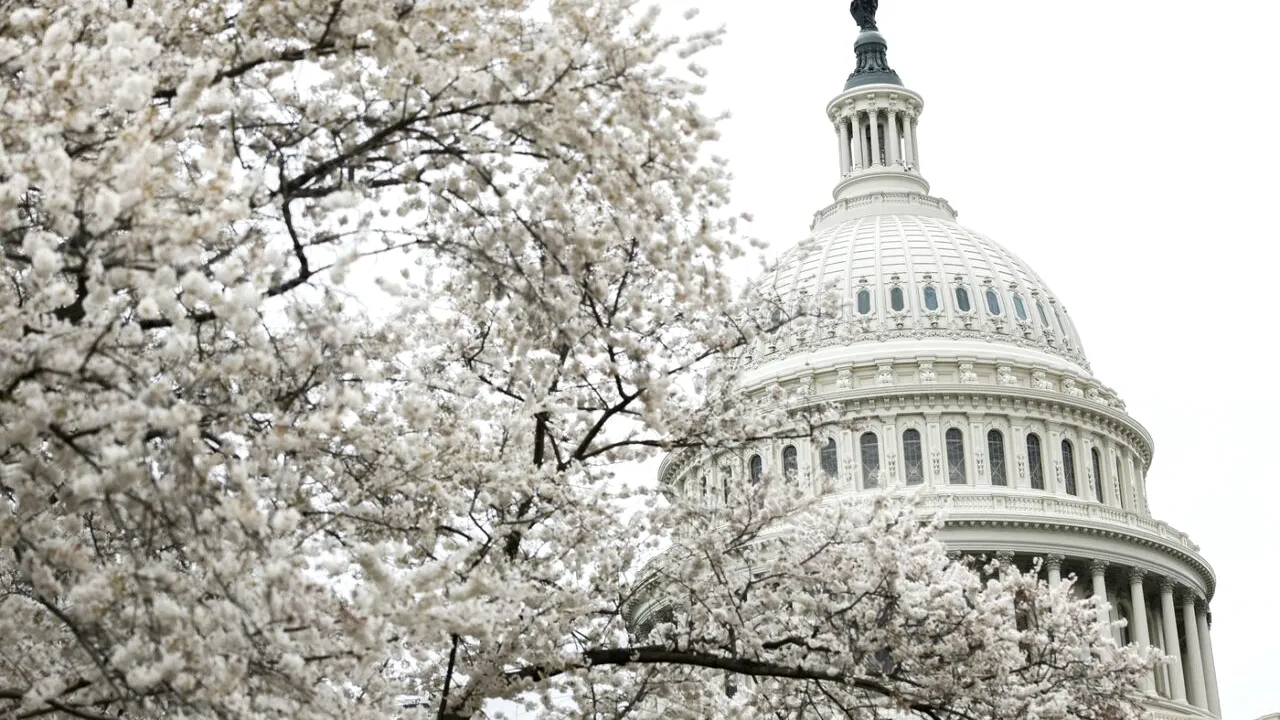 Statele Unite riscă un ȘOC pe piețele financiare, din cauza datoriei suverane enorme