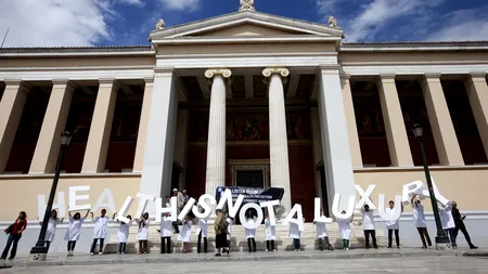 GRECIA RĂMÂNE FĂRĂ BANI. 