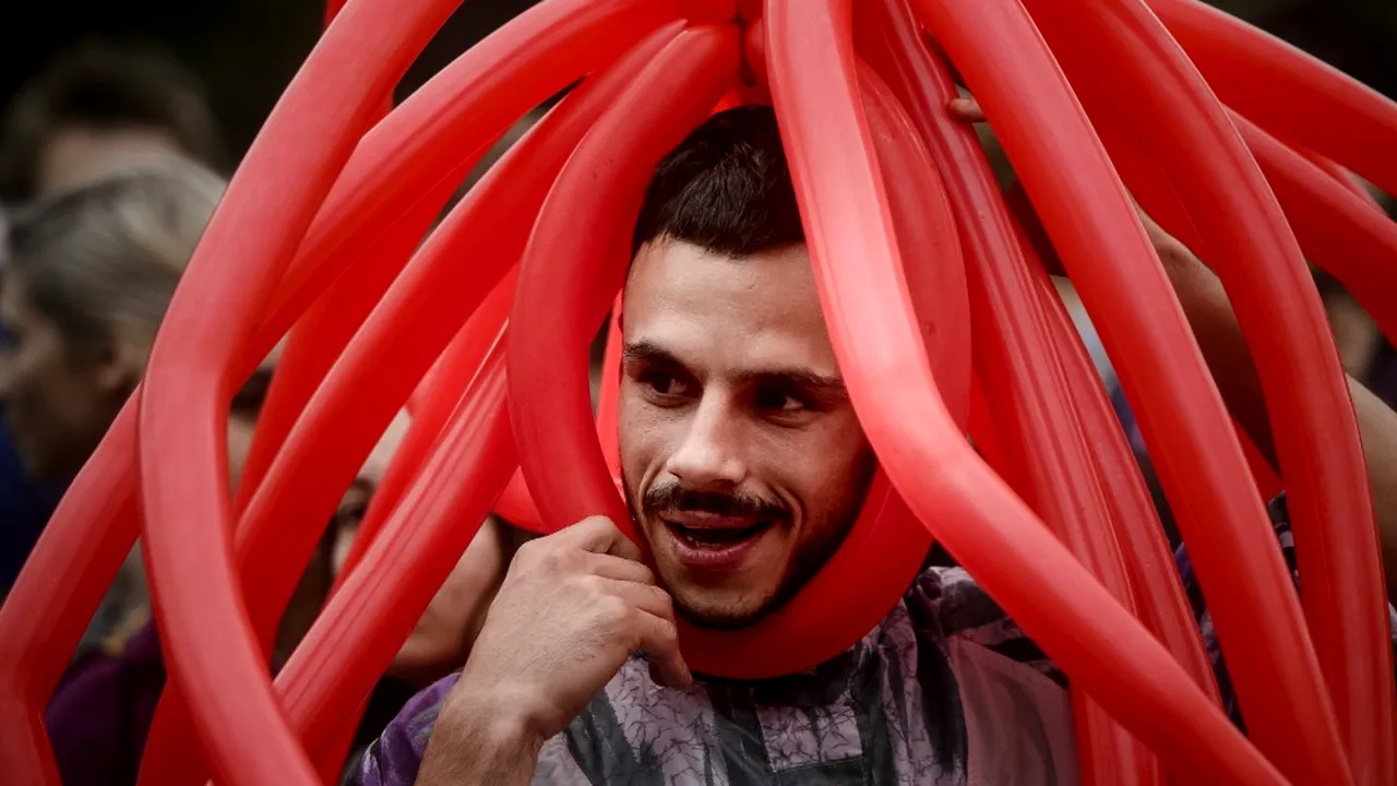 Marșul diversității politice LGBT contra familiei semitradiționale