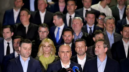 Foc încrucișat în ședința PNL. Thuma a fost atacat că vrea să vândă partidul. Motreanu, că „șurubărește” de 20 de ani. Turcan, că e singura care a și rupt partidul, cu Stolojan. Lui Bolojan i s-a reproșat că i-a pus cruce cu măsurile economice. Cine pe cine a trădat și cum s-ar putea naște un nou ALDE