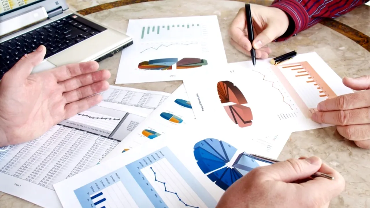 Comisia Europeană a început să investigheze contractele 