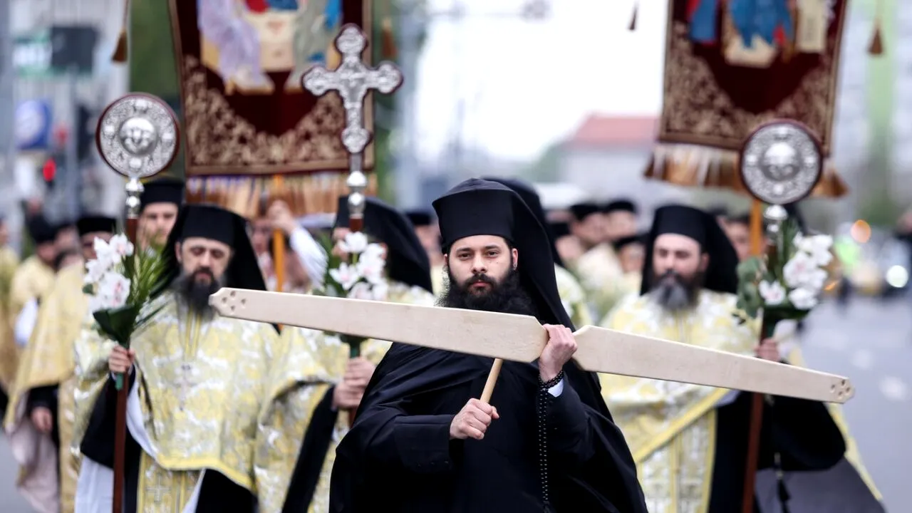 MOȘII de vară 2025. Când sunt sărbătoriți și ce alimente românești trebuie să dai de pomană, conform tradițiilor străvechi