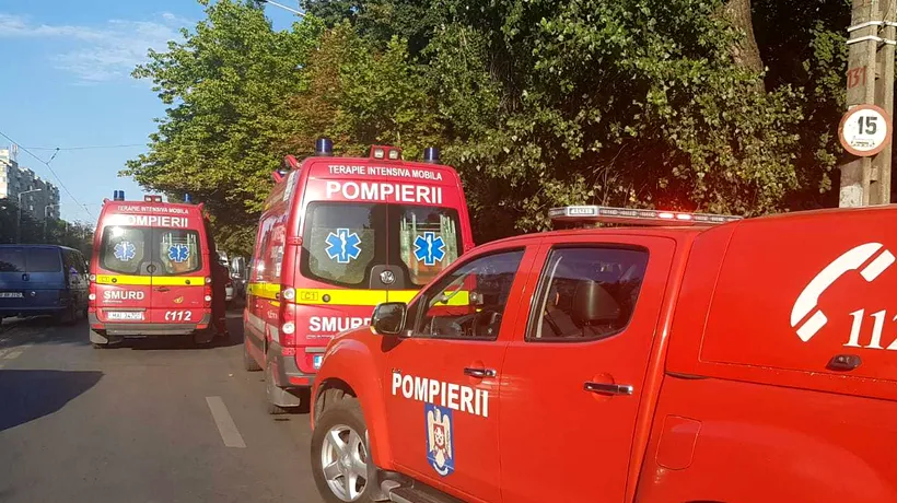 Un angajat al Ministerului Transporturilor a murit după ce s-a aruncat, dezbrăcat, de la fereastra unui hotel din Pașcani