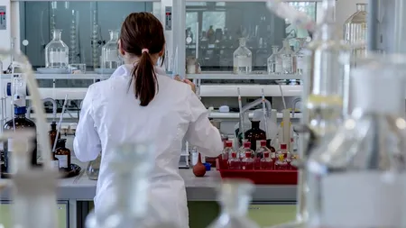 Exclusiv. Există o legătură între cazurile de Covid-19 și cele de hepatită atipică la copii? Ipotezele prezentate de Ștefan Dascălu, cercetător român la Oxford