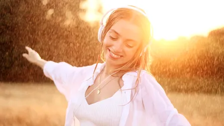 HOROSCOP 27 August 2024: Soarele iese din nori pentru trei zodii