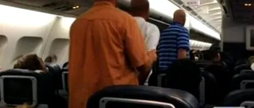Prea mult alcool la bord. Bărbat arestat în avion, după ce a hărțuit trei femei în timpul zborului