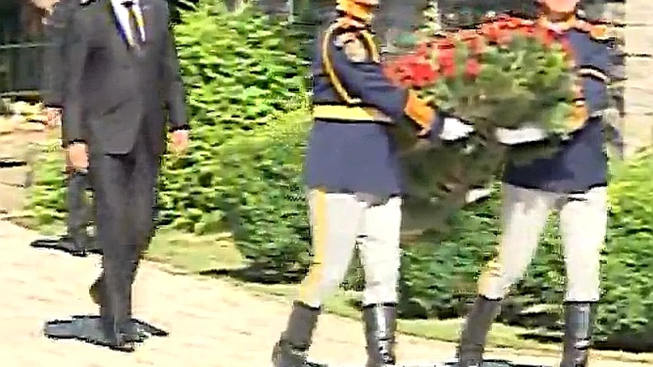 Iohannis, omagiu pentru Regina Ana la Castelul Peleș