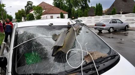 Recomandările ISU București în caz de vijelie. Unde să nu ne adăpostim