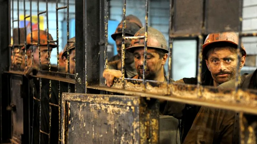 Peste 100 de muncitori au fost blocați într-o mină din Donețk, în urma unui bombardament