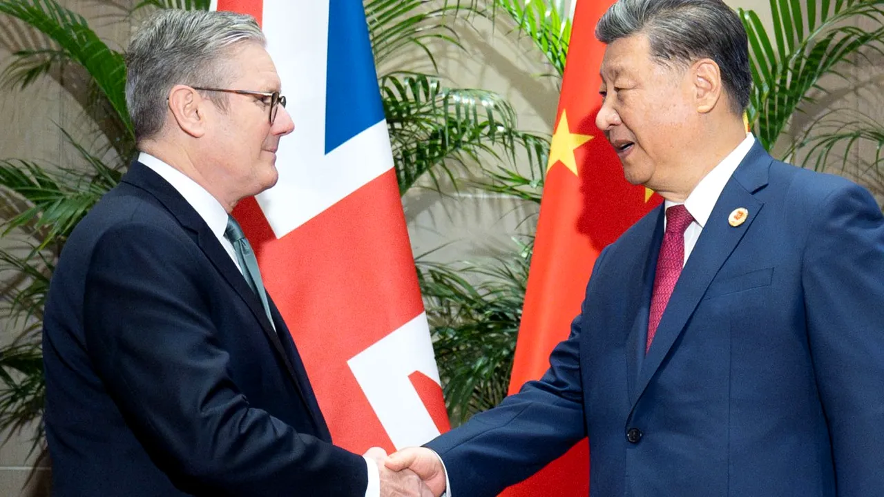 După premierul Canadei, Keir Starmer merge la Beijing pentru a încheia un parteneriat pragmatic cu chinezii. Prim-ministrul caută un „reset” economic