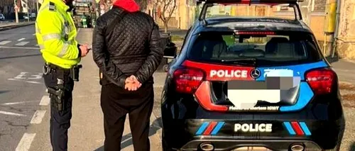 Cât costă să mâzgălești mașina cu inscripția POLICE în România