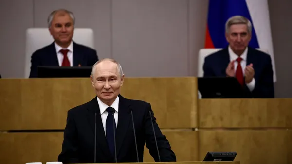 Vladimir Putin, discurs înălțător în fața veteranilor din noua Dumă de Stat: „Rusia nu poate fi învinsă”