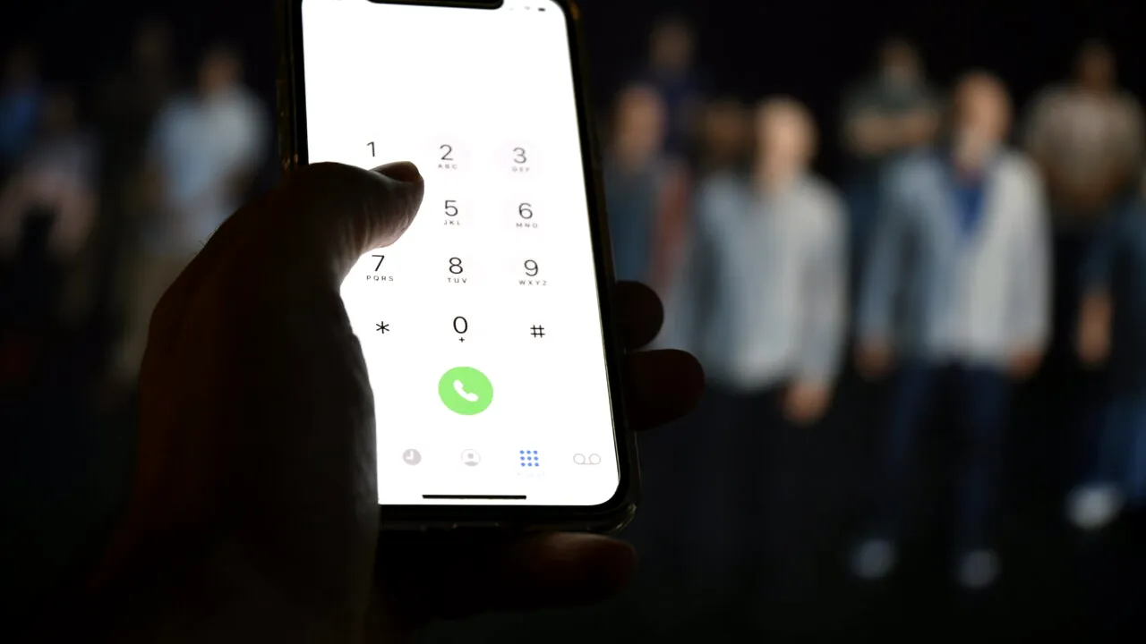 Apple ar putea lua decizia care va afecta toți utilizatorii iPhone din Europa. Ce schimbare radicală e pregătită