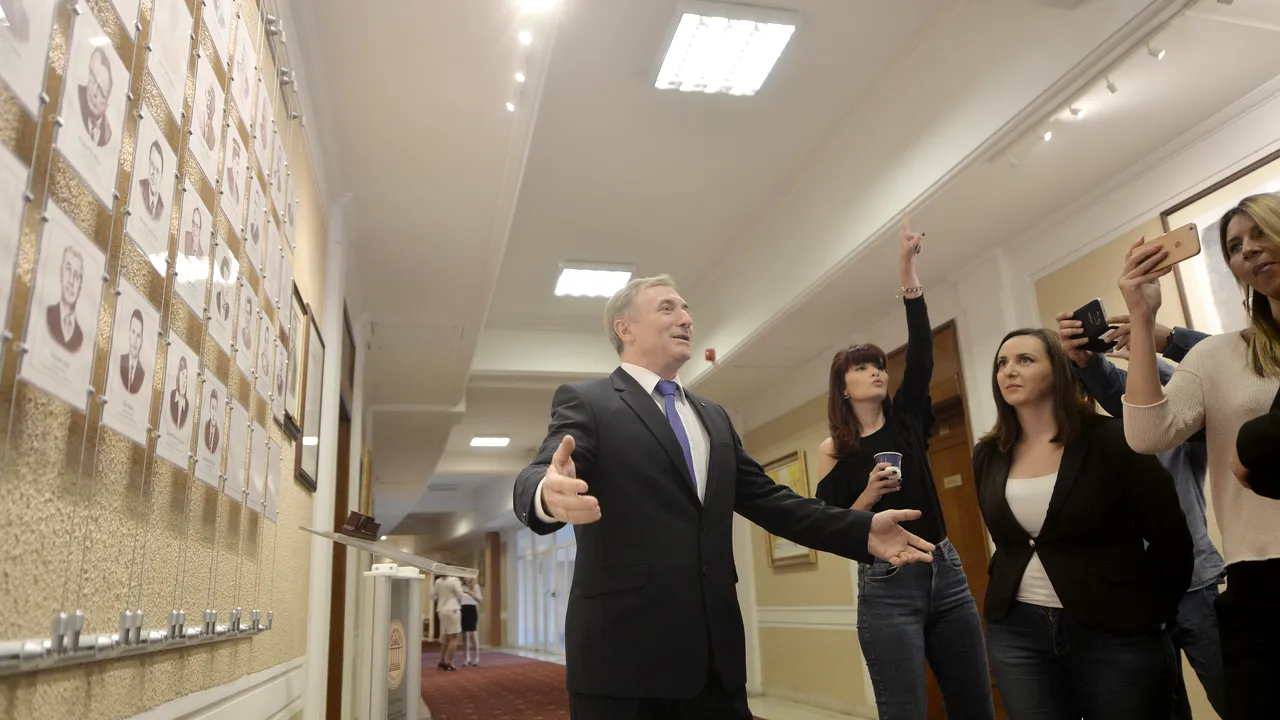 Telenovela Toader-Lazăr1-Lazăr2-Iohannis. Sau ce-ar putea înțelege lumea dacă chiar ar putea să înțeleagă ceva