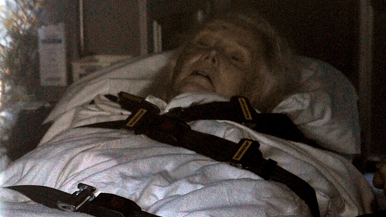 Zsa Zsa Gabor a aflat că medicii i-au amputat piciorul, la 18 luni după operație