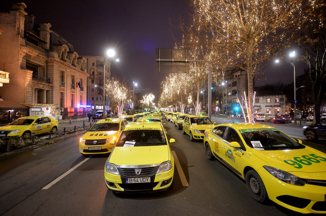 PROTESTUL taximetriștilor din București vine cu RESTRICȚII de circulație (1)