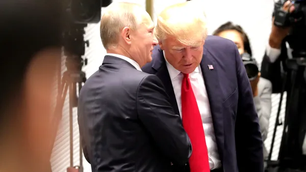 Întâlnirea Trump – Putin, SABOTATĂ din umbră? Scenariu sumbru, lansat înainte de întrevederea istorică: „Vor depune eforturi titanice”