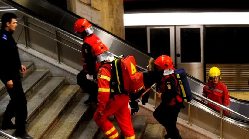 Panică la stația de metrou Eroii Revoluției. Călătorii au fost evacuați din cauza unei degajări de fum