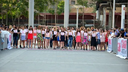 GALERIE FOTO. Revista GLAMOUR a dat startul întrecerii GLAMOUR Stiletto Run