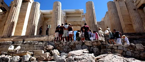 Instabilitatea politică din Grecia afectează industria de turism, crucială pentru economie