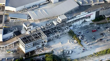 Oameni blocați într-un mall din sudul Japoniei, după o explozie provocată de cutremurul de 7,1 grade. Autoritățile vorbesc despre zeci de răniți, în urma seismului