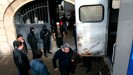 Un apropiat al fraților Cămătaru s-a predat la Drobeta-Turnu Severin