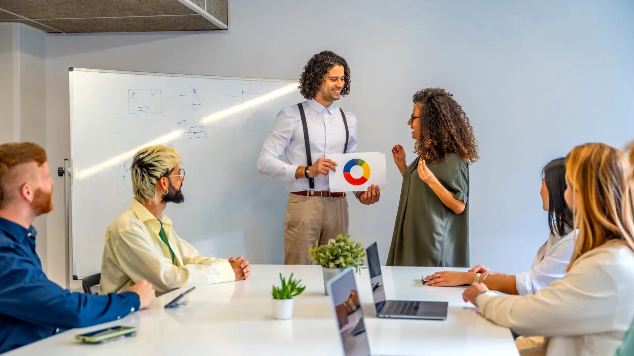 Joburile plătite chiar și cu 6.000 de lei în România. Experiența nu e neapărat necesară