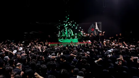 Iranul se pregătește să-și ia rămas bun de la Ali Khamenei. Trupul neînsuflețit al ayatollahului a ajuns la complexul Grand Mosalla din Teheran