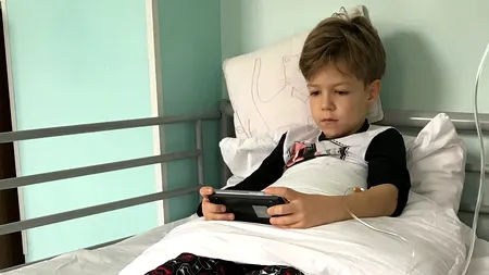 AJUTAȚI-L PE VLĂDUȚ! Apel umanitar: Un băiețel de 6 ani, diagnosticat cu neuroblastom POATE FI SALVAT