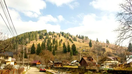 Comuna din România care surclasează mari orașe. Elevii învață o MESERIE de pe băncile școlii, iar de șomaj nu s-a auzit